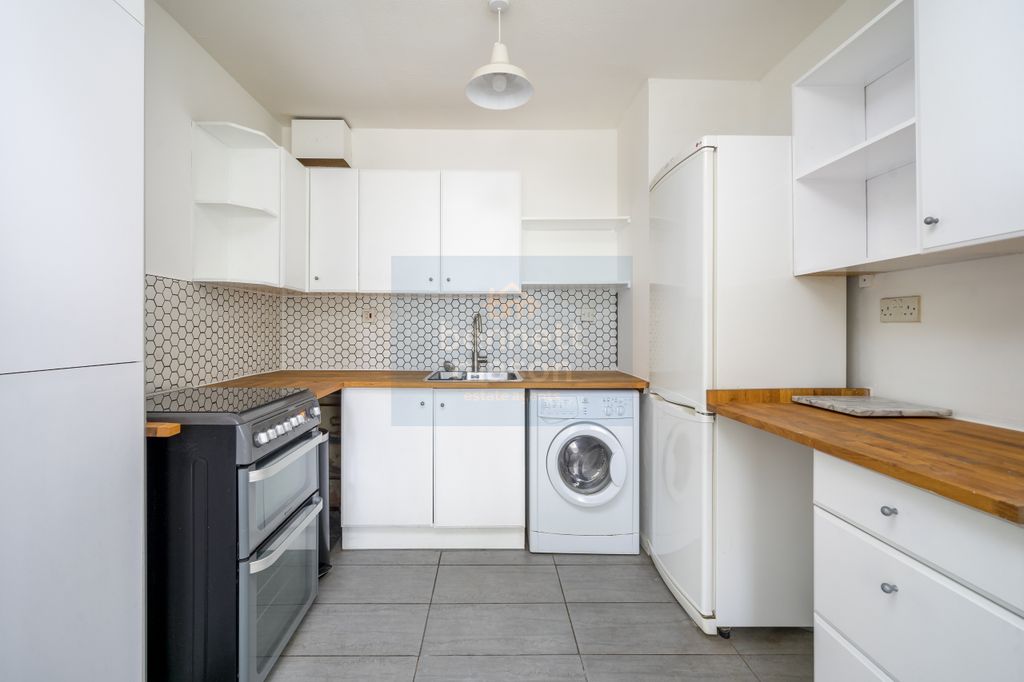 Property photo 3 of 9 Dsc02539-Edit