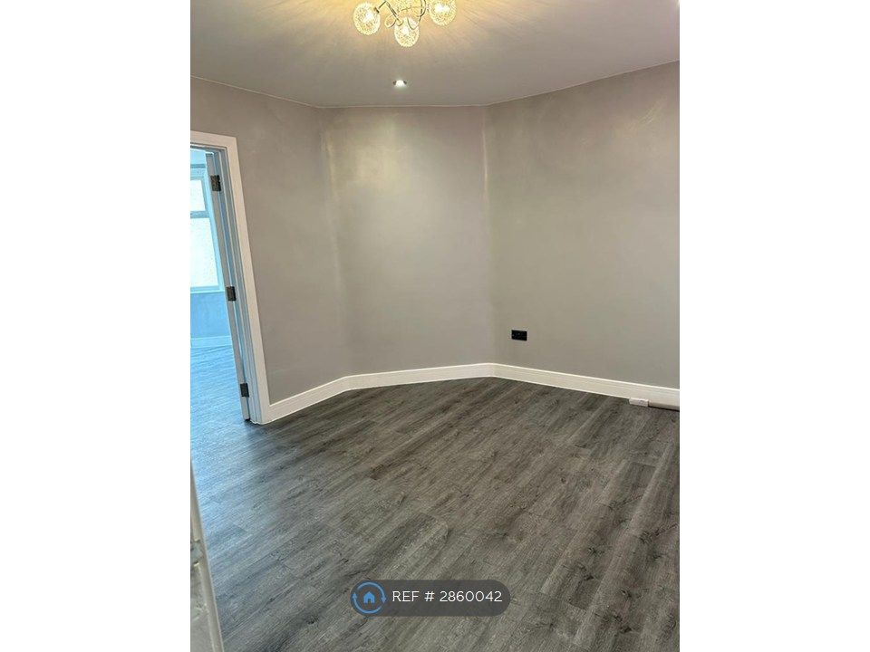 Property photo 2 of 11 Reception