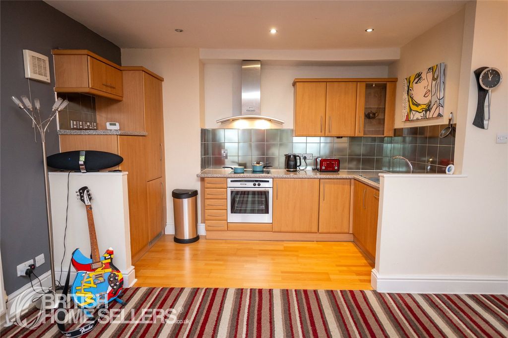 Property photo 2 of 14 Picture No. 05