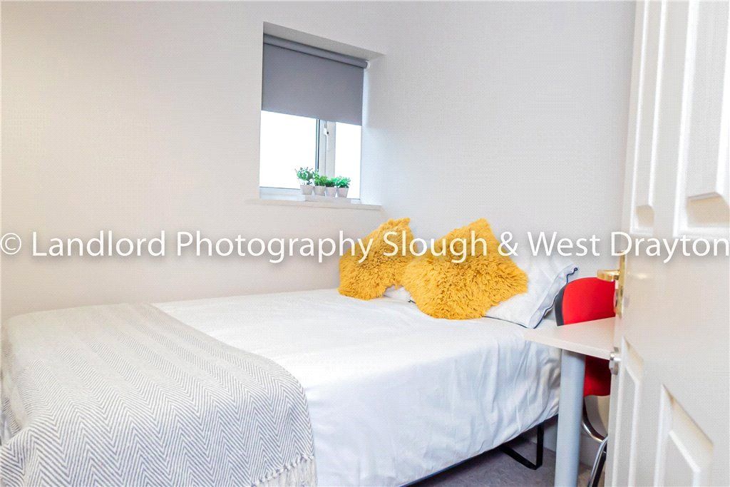 Property photo 3 of 12 Bedroom