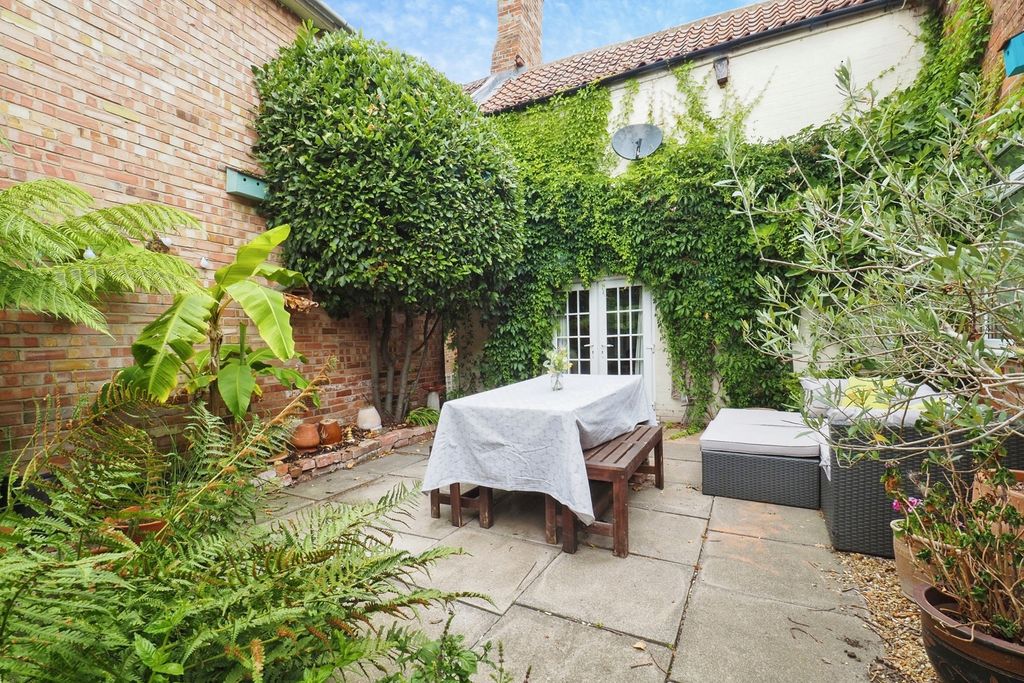 Property photo 3 of 22 Pbox-Img.Jpg