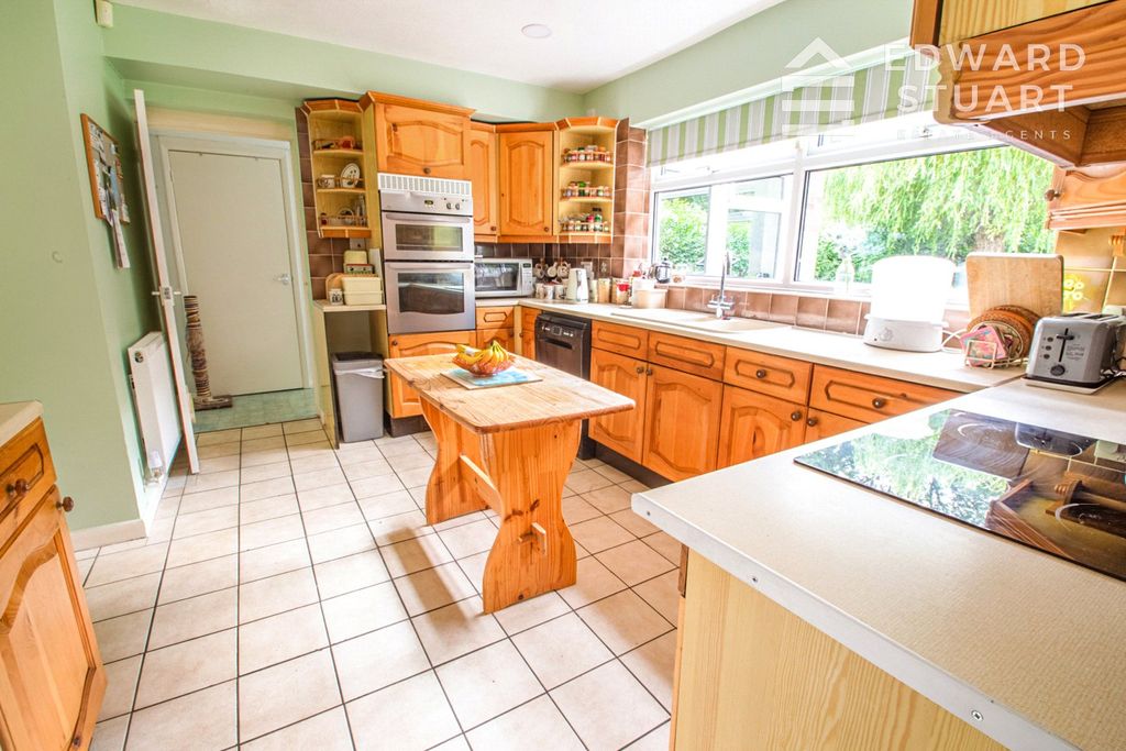 Property photo 2 of 14 Picture No. 06