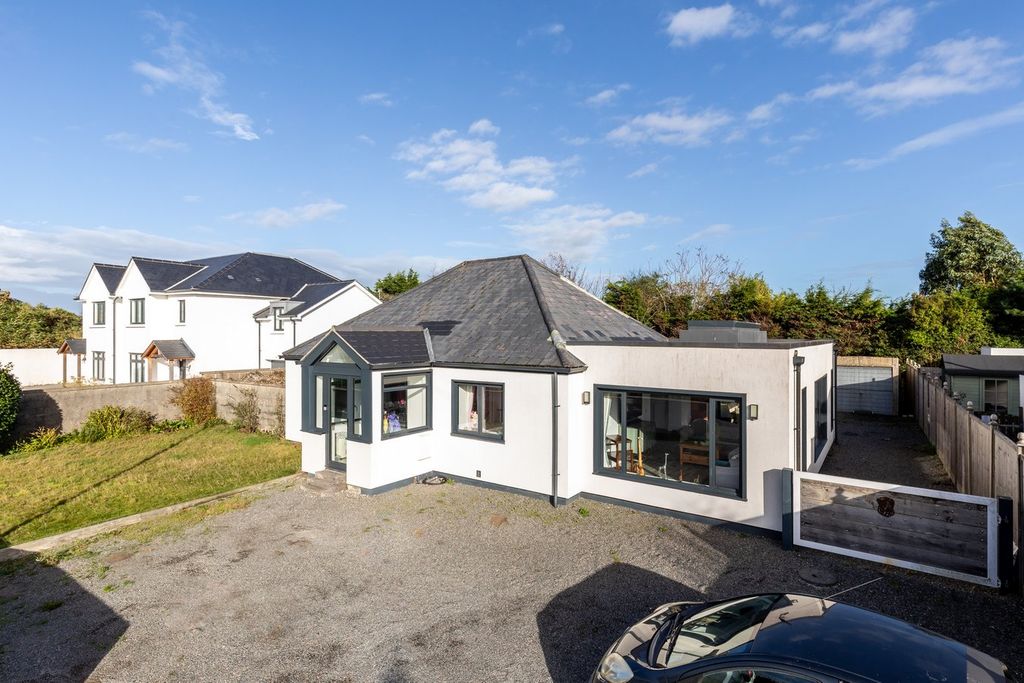 Property photo 1 of 26