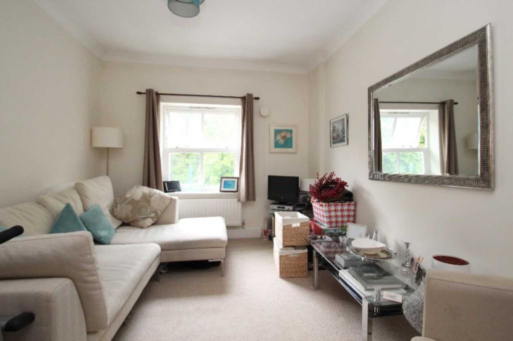 Property photo 1 of 5