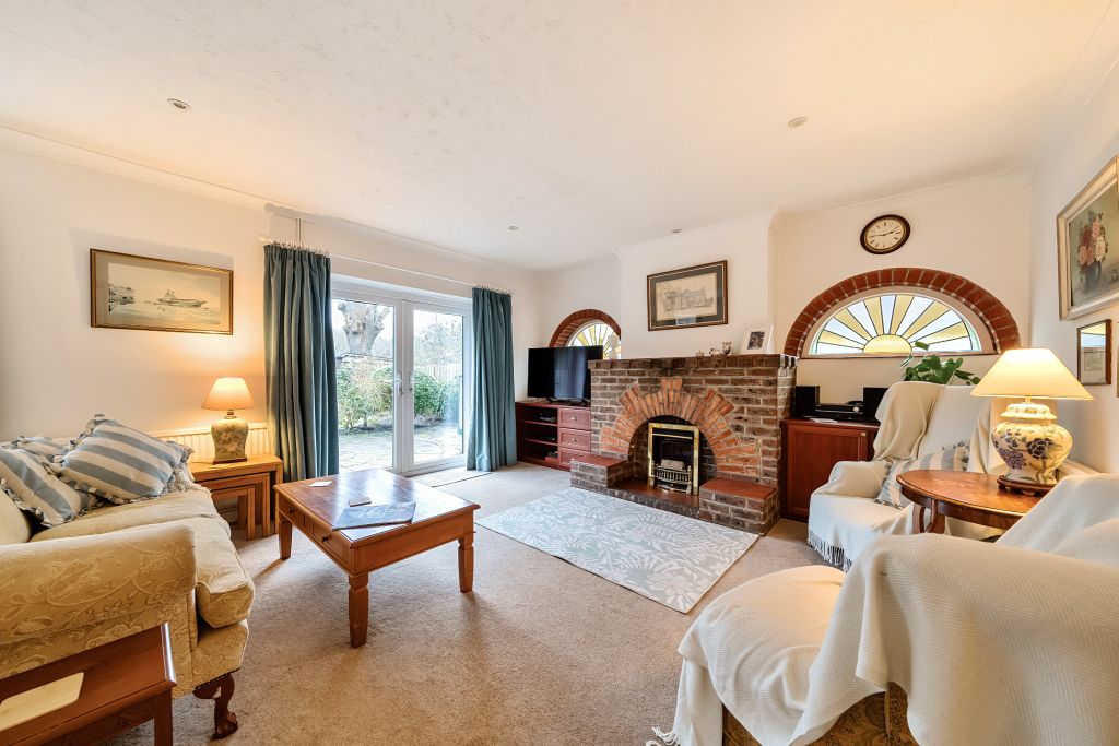 Property photo 2 of 15