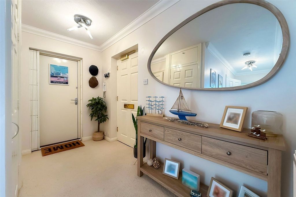 Additional image 8 of 1 bed flat for saleBeach Crescent, Littlehampton, West Sussex BN17