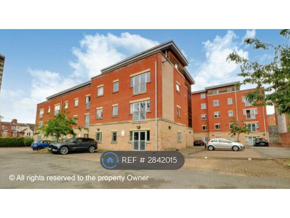 Property photo 2 of 15 Ground Floor Flat With Allocated Parking Space