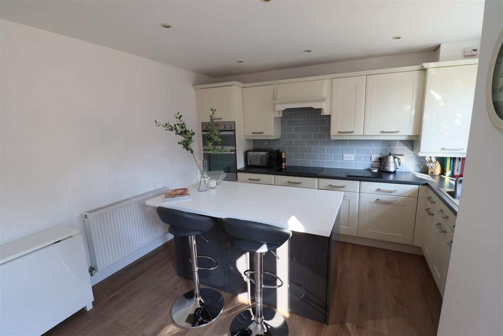 Property photo 3 of 14 Img_0856.Jpg