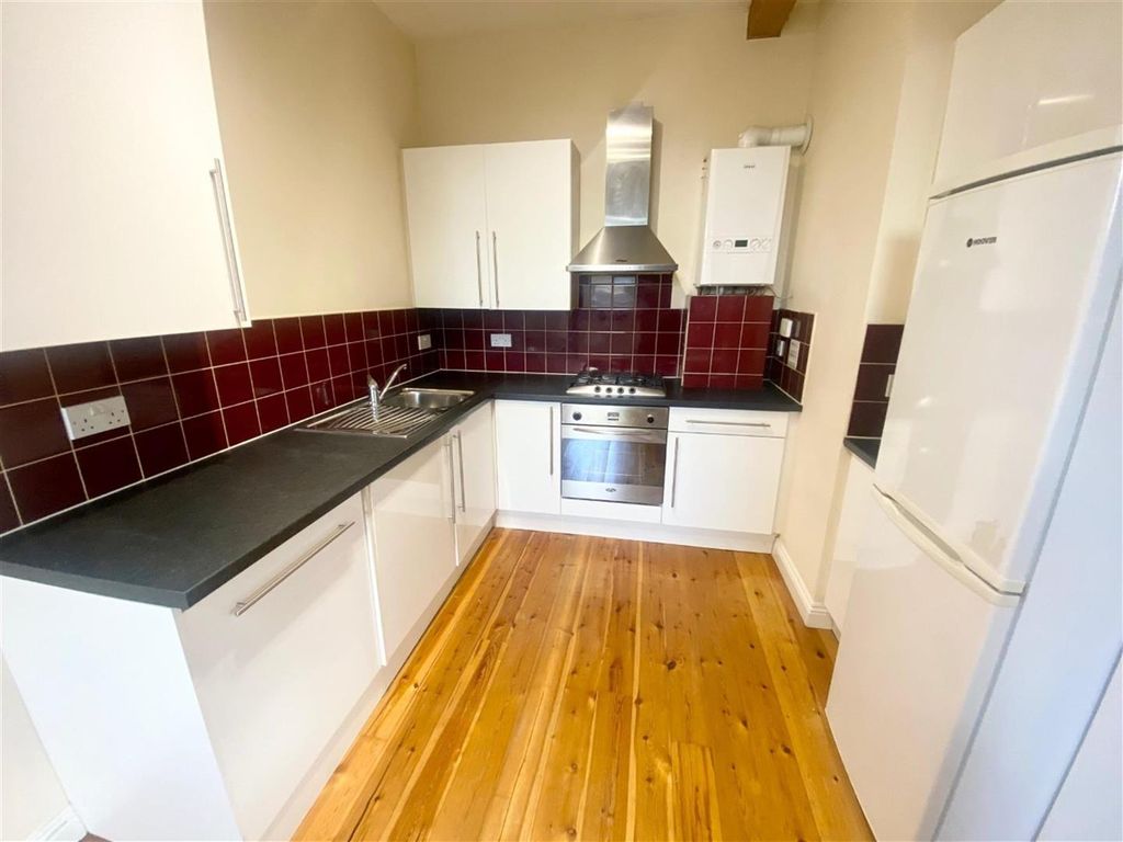Property photo 2 of 9