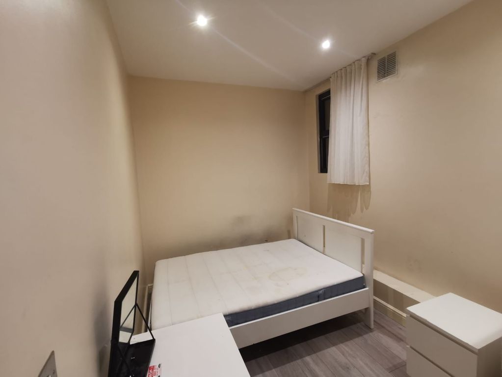 Property photo 2 of 4 Photo 3