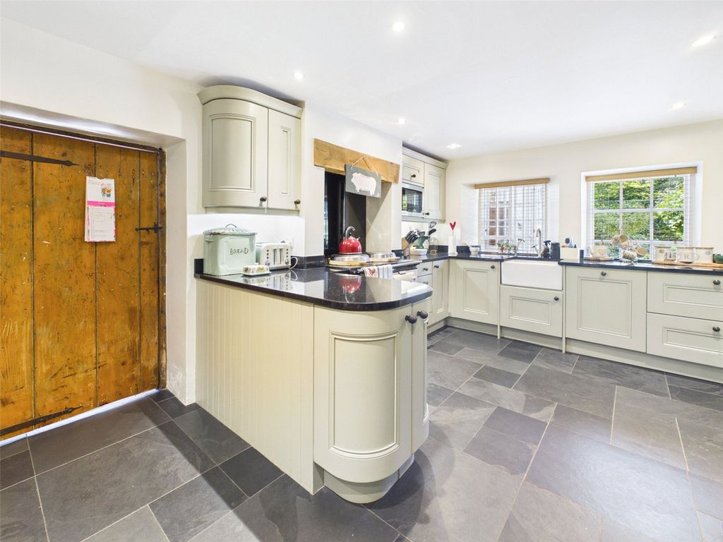 Property photo 2 of 40 Kitchen