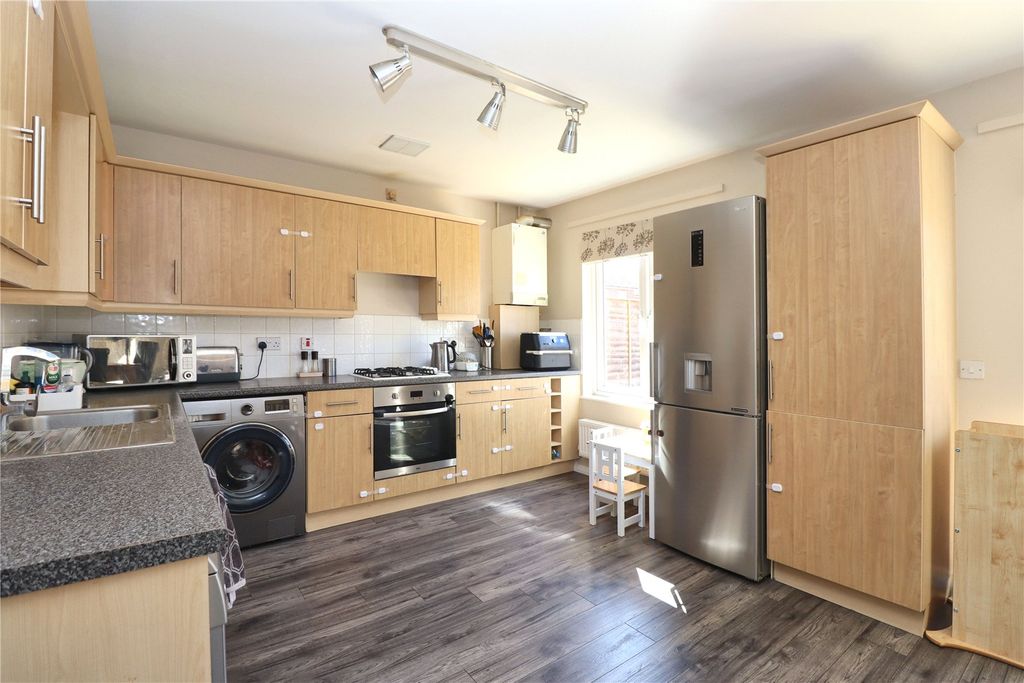 Property photo 2 of 15 Picture No. 01