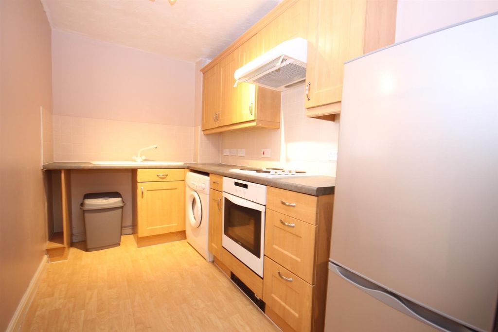 Property photo 3 of 15