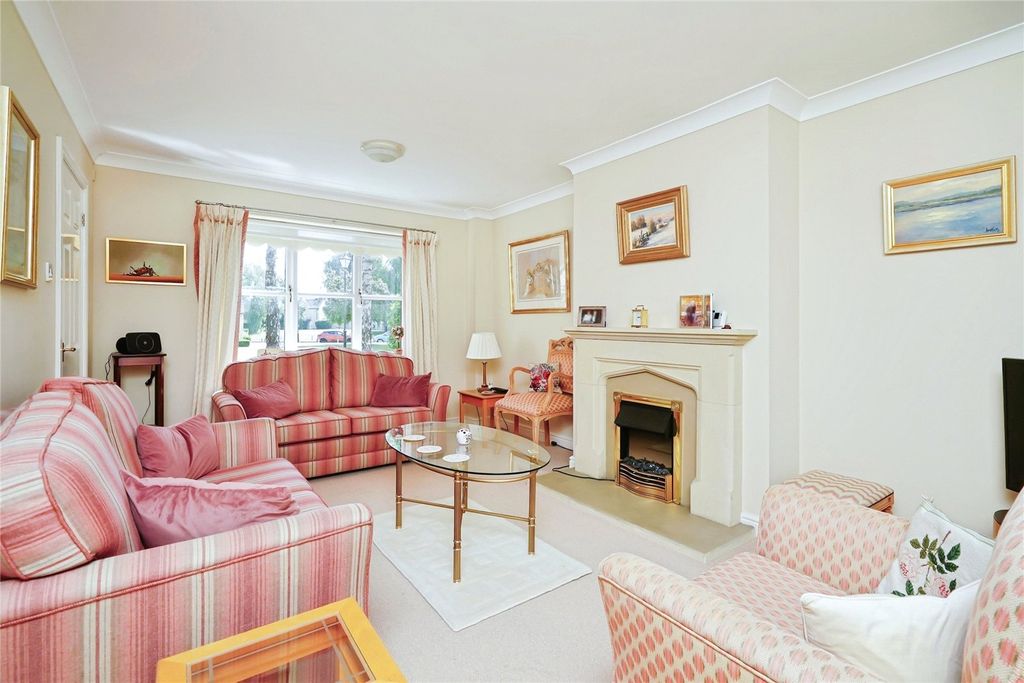 Property photo 3 of 10 Picture No. 05