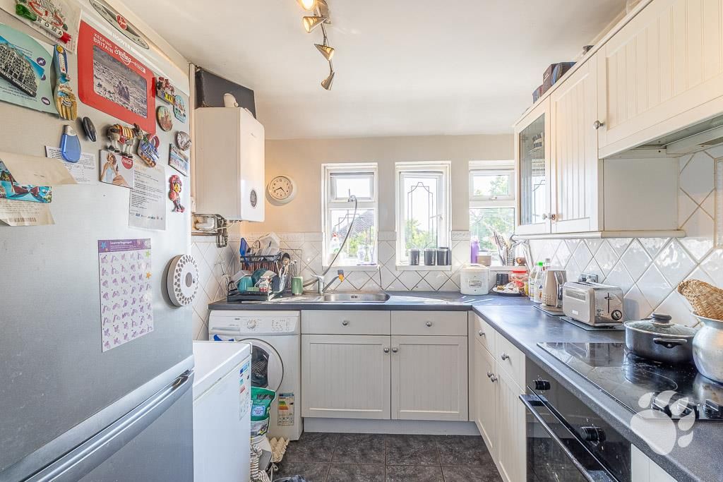 Property photo 3 of 13 Kitchen