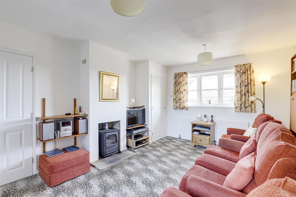 Property photo 3 of 26 5052.Jpg