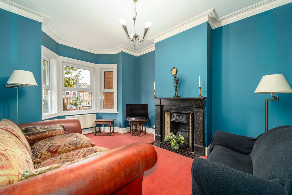 Property photo 2 of 16