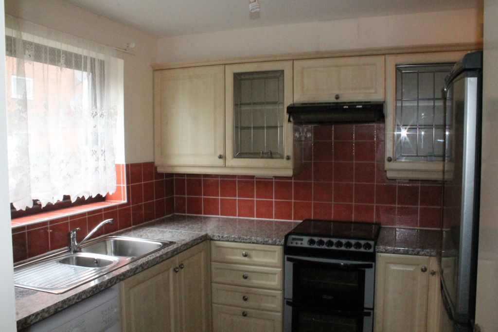 Property photo 2 of 5