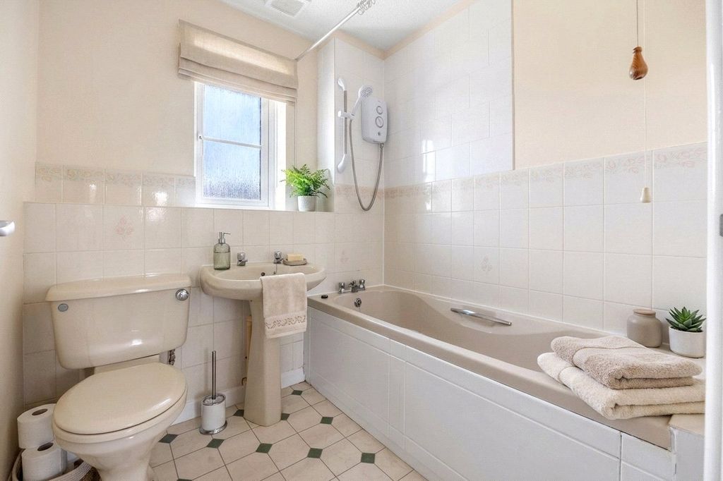 Property photo 3 of 10 Picture No. 16