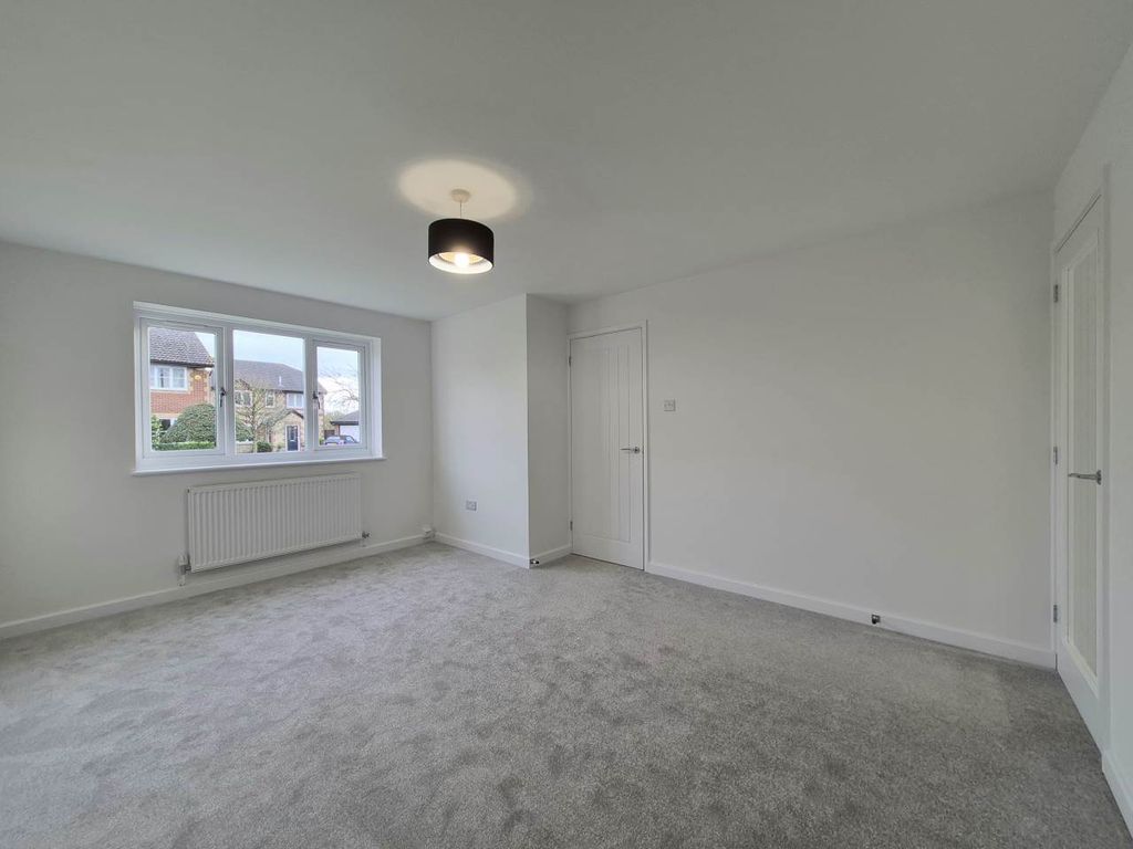 Property photo 2 of 19 Living Room