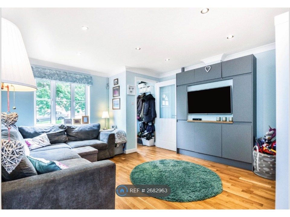 Property photo 3 of 14