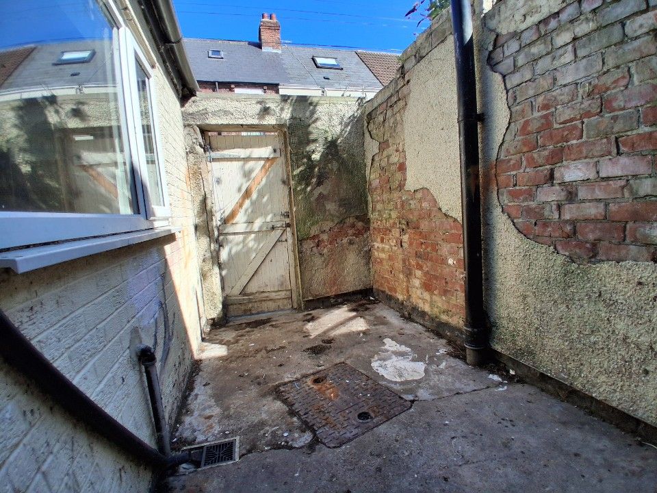 Property photo 3 of 18