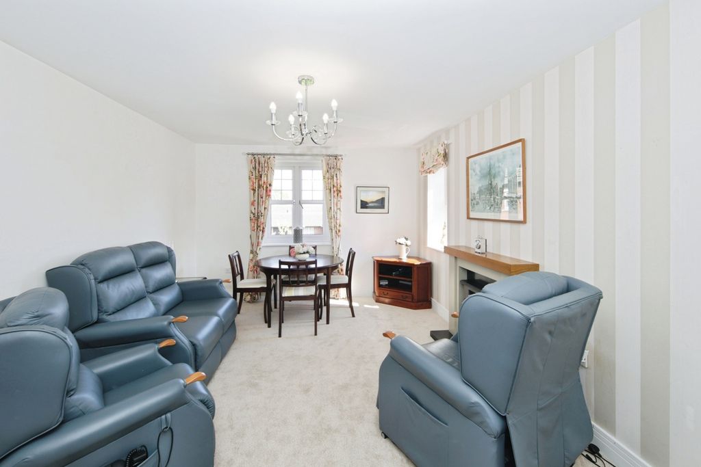 Property photo 3 of 18 Pbox-Img.Jpg