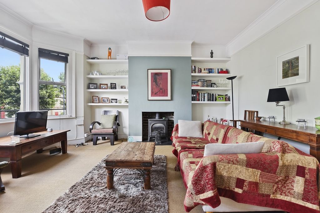 Property photo 1 of 8