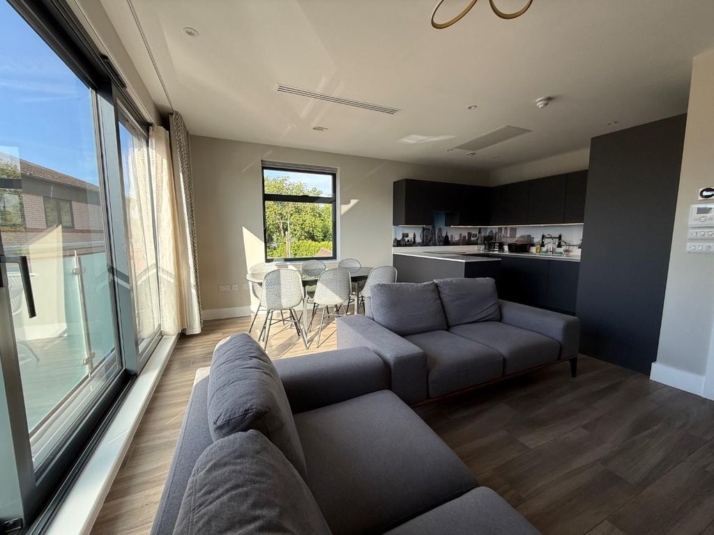 Property photo 3 of 11 Receptionv1.Jpg