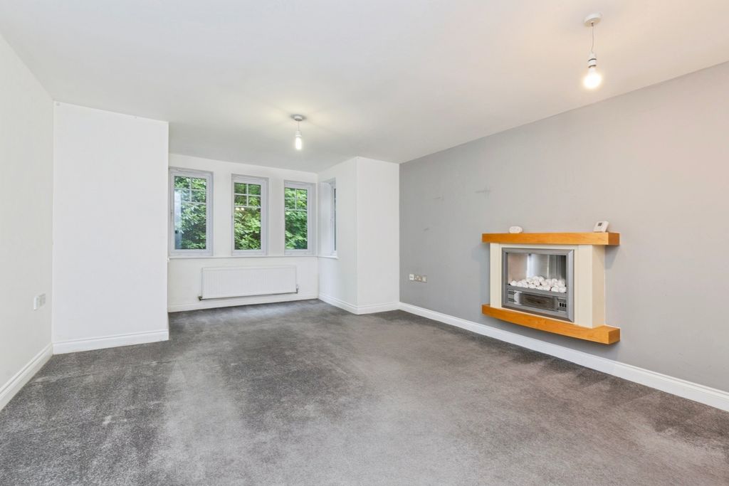 Property photo 2 of 13 Photo
