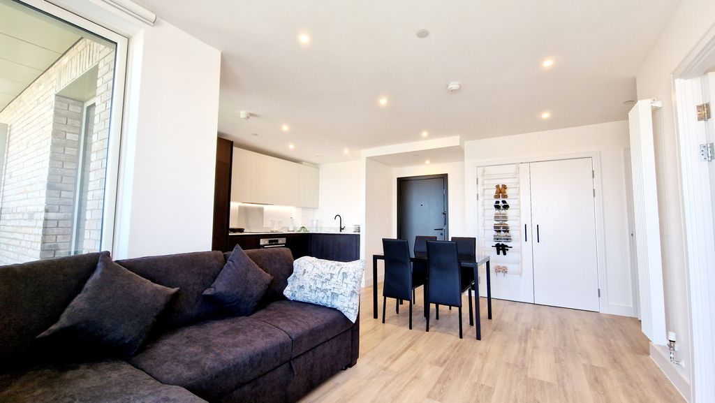 Property photo 3 of 10