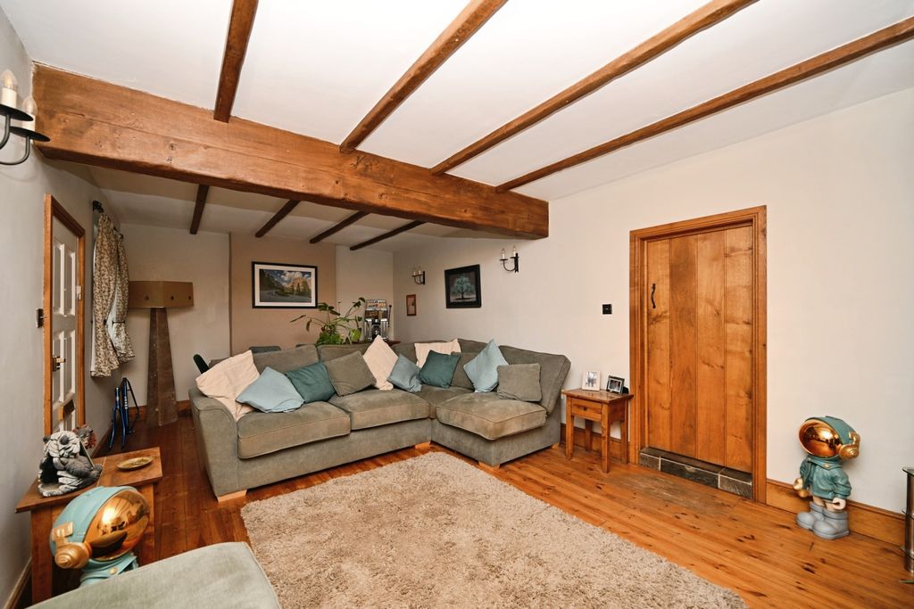 Property photo 3 of 23