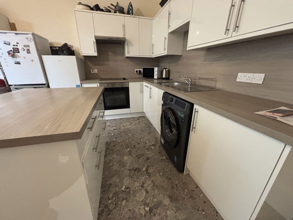Property photo 3 of 5