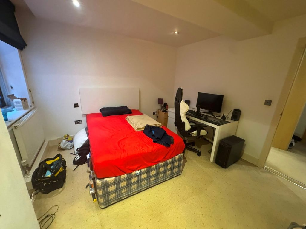 Property photo 3 of 12 Picture No. 06