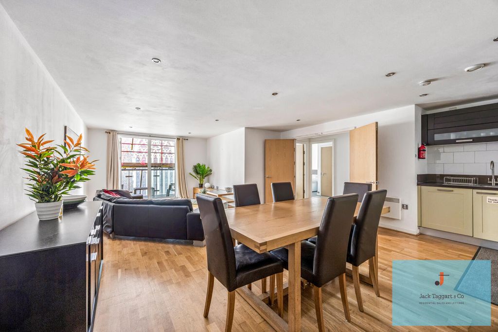 Property photo 2 of 19 Dining Room