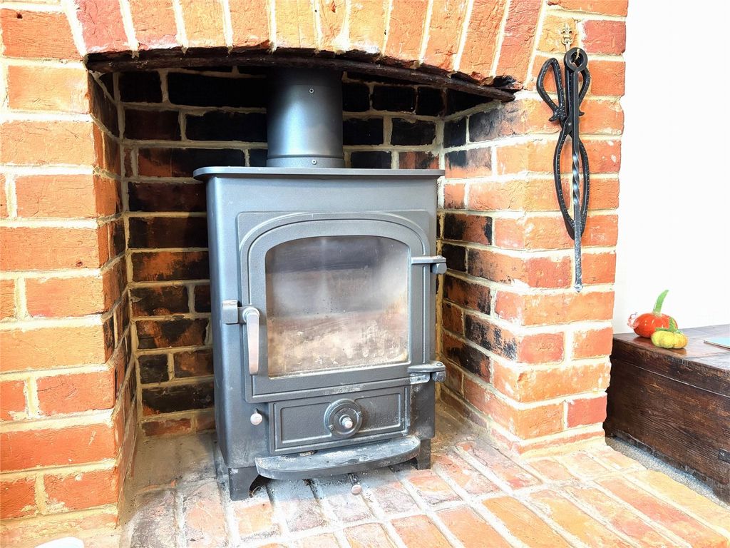 Property photo 3 of 18 Fireplace