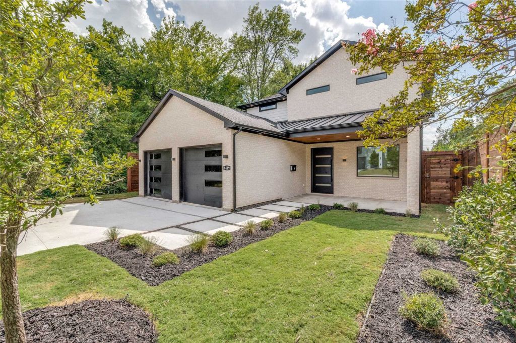 Property photo 1 of 31