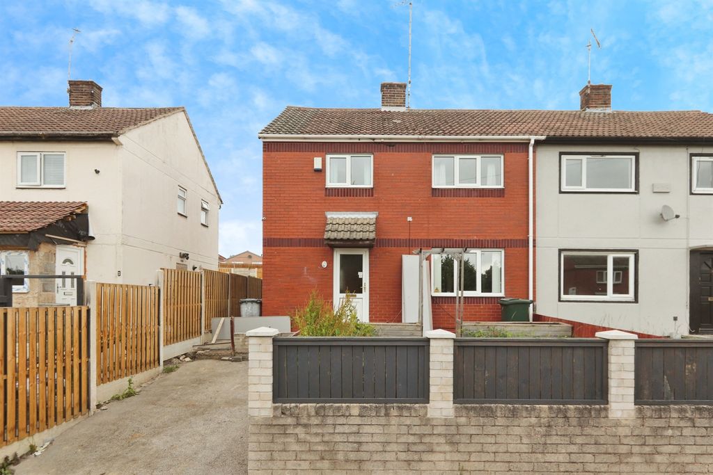 Property photo 1 of 17