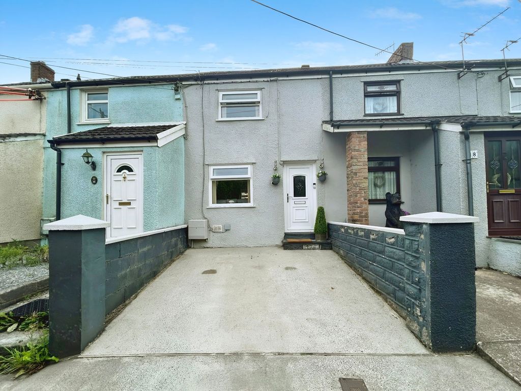 Property photo 1 of 27