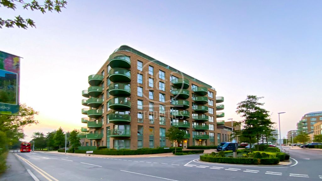 Property photo 1 of 11 Photo 02