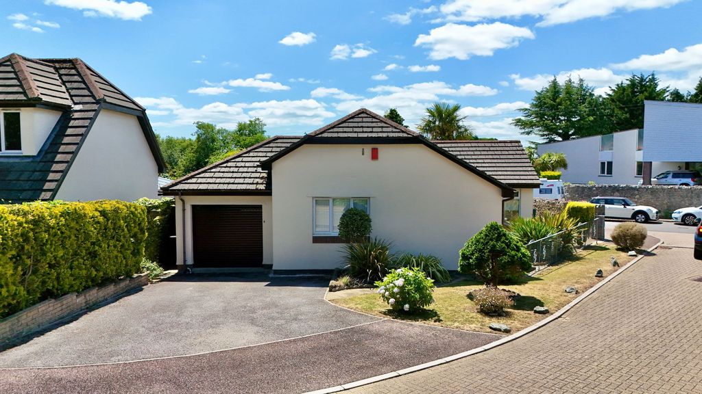 Property photo 1 of 23