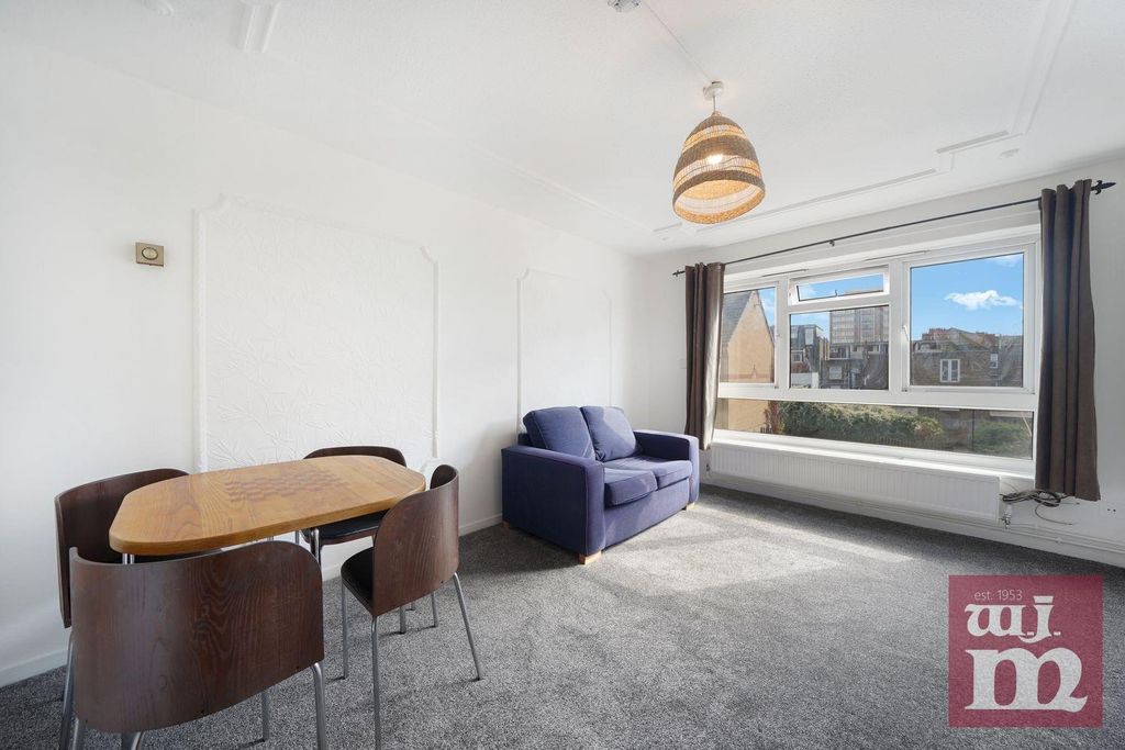 Property photo 2 of 15 Reception Room