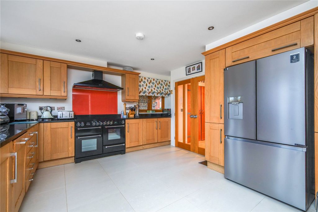 Property photo 2 of 23 2