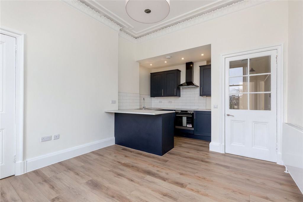 Property photo 1 of 11 Picture No. 08