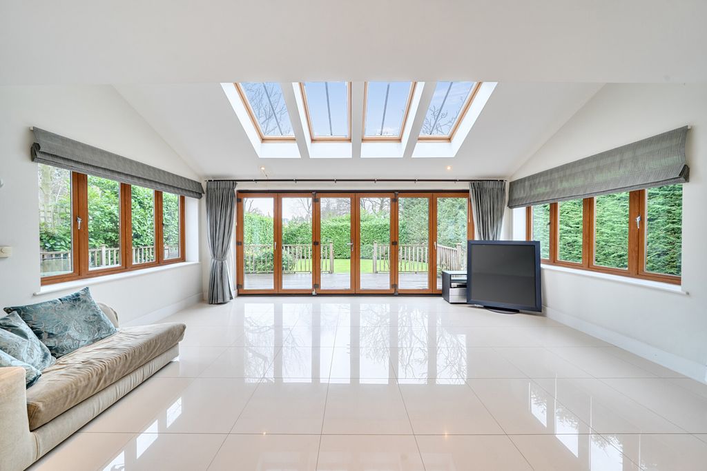 Additional image 16 of 4 bed terraced house for saleHigh Street, Pinner HA5