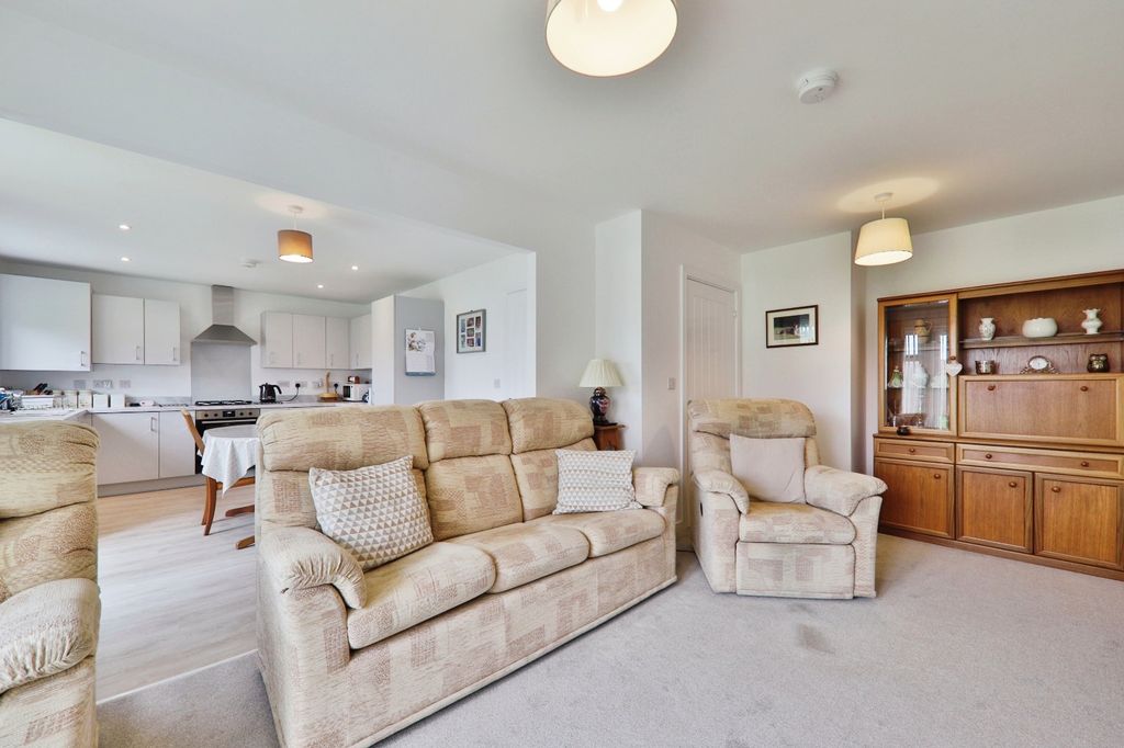Property photo 3 of 10 3142687