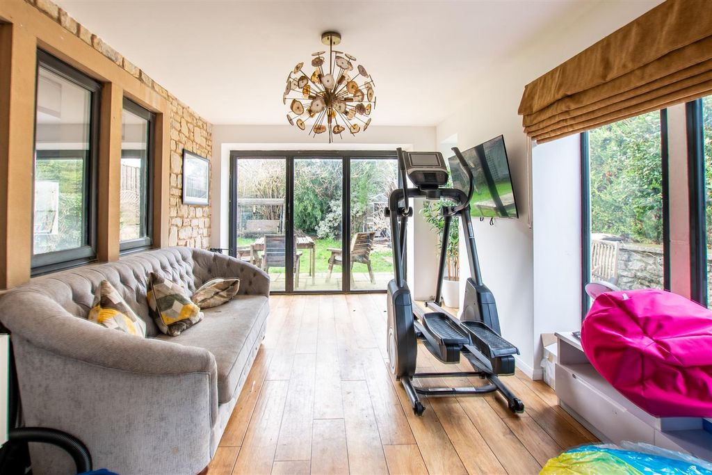 Property photo 3 of 18 Dsc_8931-Hdr.Jpg