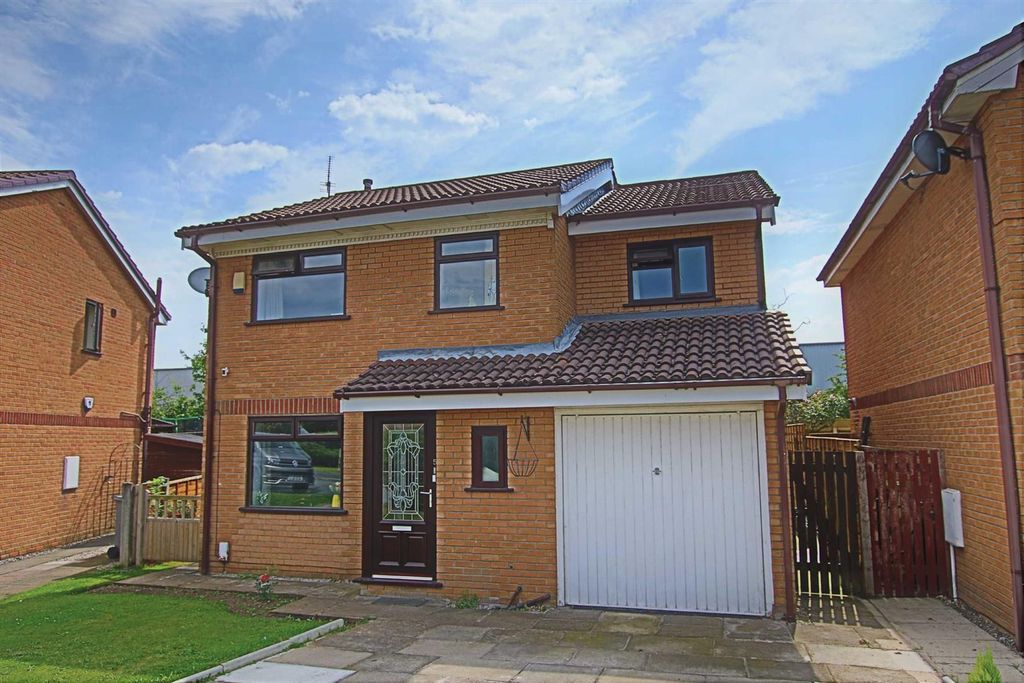 Property photo 2 of 10