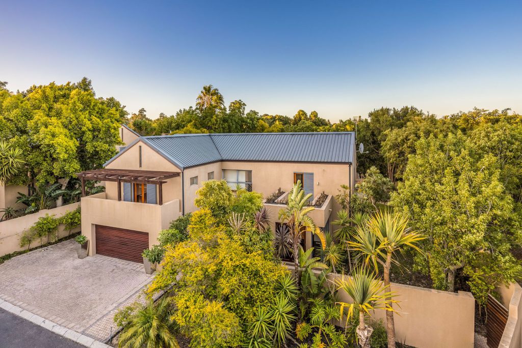 Property photo 2 of 51 Dbv1725156