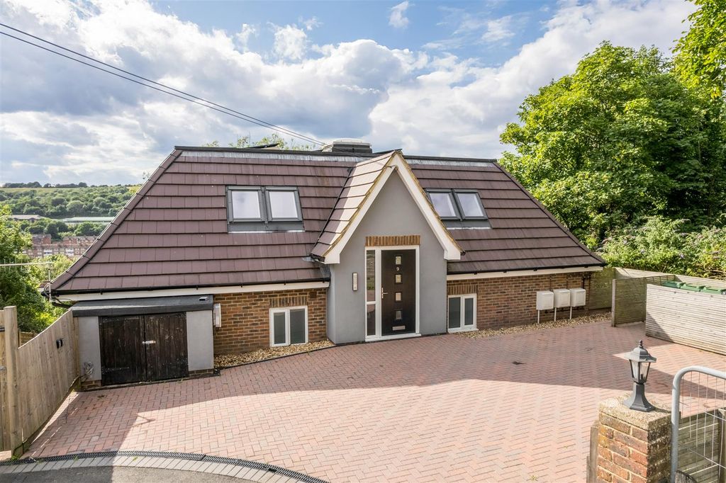 Property photo 1 of 20 Beechgrove-2.Jpg